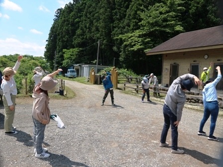 田植え　田んぼ　ラジオ体操