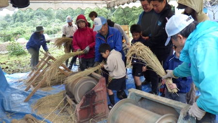 脱穀機にチャレンジ