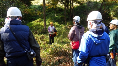 刈り込みハサミの使い方のレクチャー